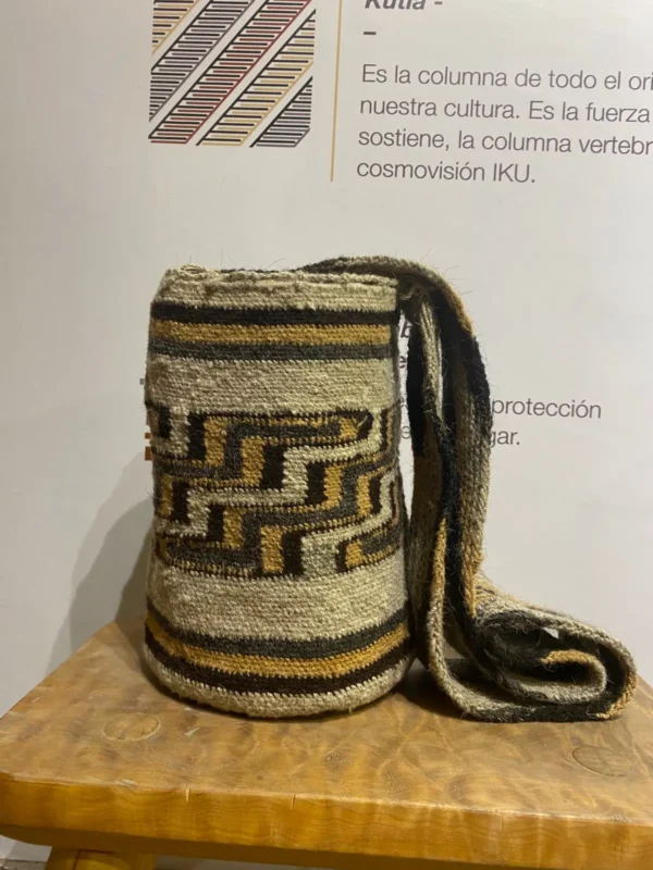 Pensamiento de la mujer - lana de ovejo mochila
