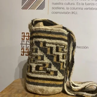 Pensamiento de la mujer - lana de ovejo mochila v4